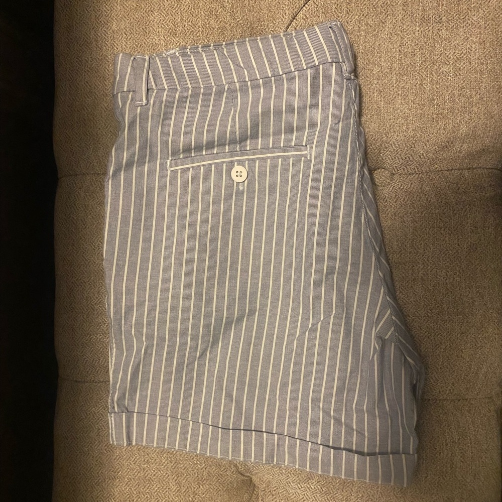 H &M shorts